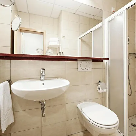 Radin, - Sava & 4*