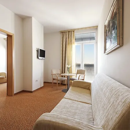 - Sava & Hotel Radenci