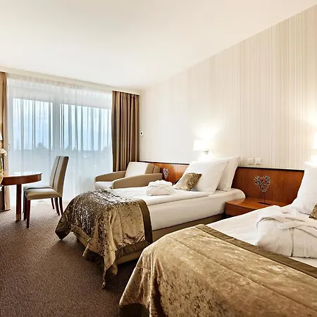 - Sava & 4* Radenci